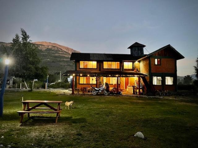 Hostal Del Rio El Bolsón Exterior foto